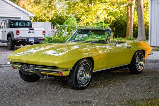 Photo of 1967 Sunfire Yellow Chevrolet Corvette