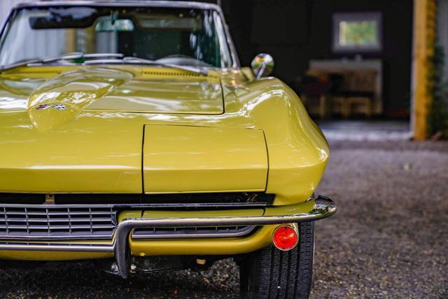 Photo of 1967 Sunfire Yellow Chevrolet Corvette