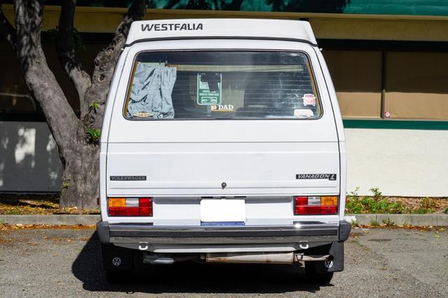 Photo of 1981 White Volkswagen Vanagon