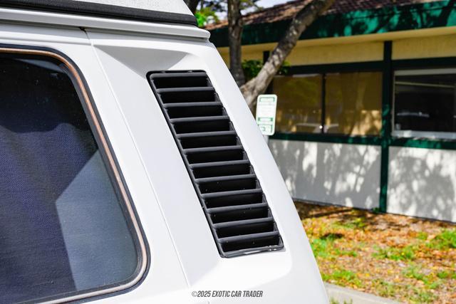 Photo of 1981 White Volkswagen Vanagon