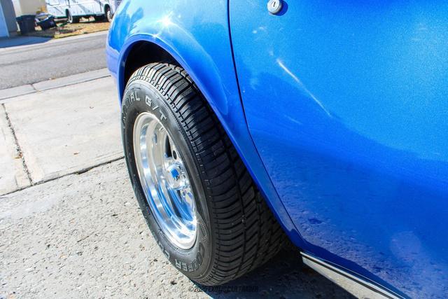 Photo of 1977 Blue Chevrolet Corvette