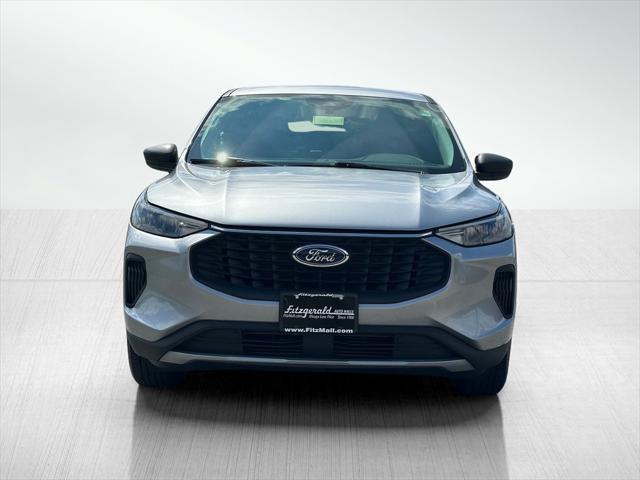 Photo of 2024 Iconic Silver Metallic Ford Escape