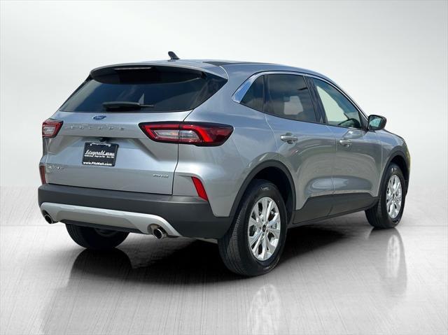 Photo of 2024 Iconic Silver Metallic Ford Escape