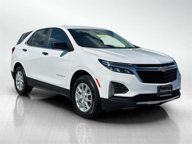 Photo of 2023 Summit White Chevrolet Equinox