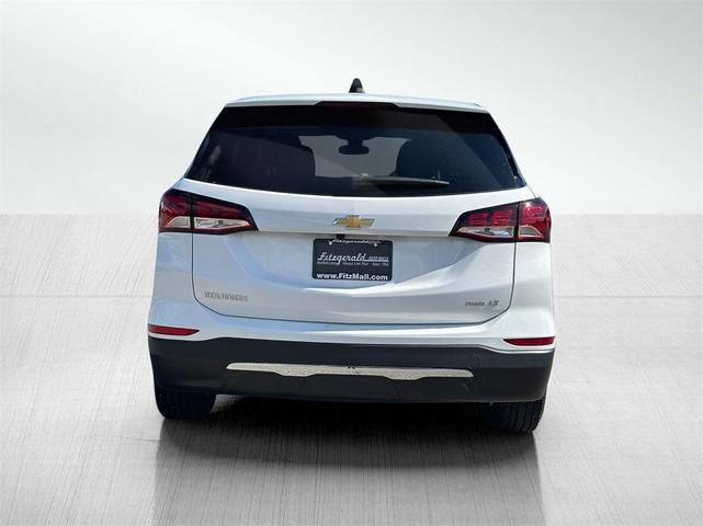 Photo of 2023 Summit White Chevrolet Equinox