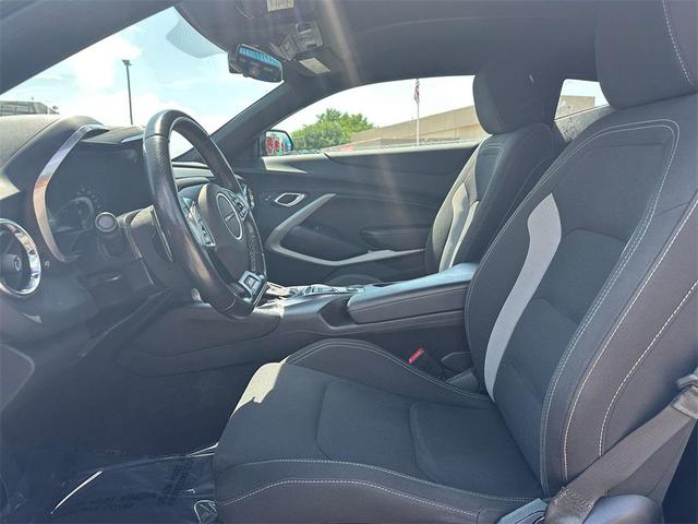 Photo of 2020 Black Chevrolet Camaro