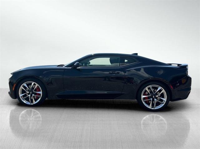 Photo of 2020 Black Chevrolet Camaro
