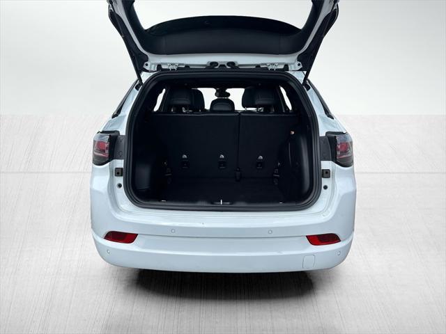 Photo of 2024 Bright White Clearcoat Jeep Compass
