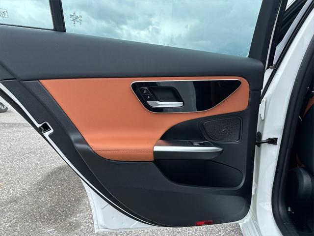 Photo of 2024 Polar White Mercedes-Benz C-Class