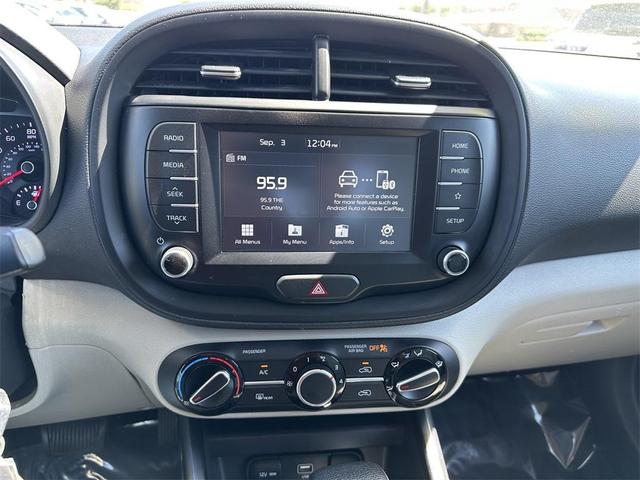 Photo of 2020 Sparkling Silver Kia Soul