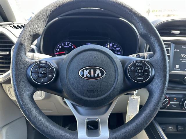 Photo of 2020 Sparkling Silver Kia Soul