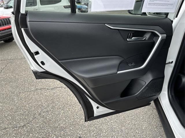 Photo of 2024 Ice Cap Toyota RAV4 Hybrid