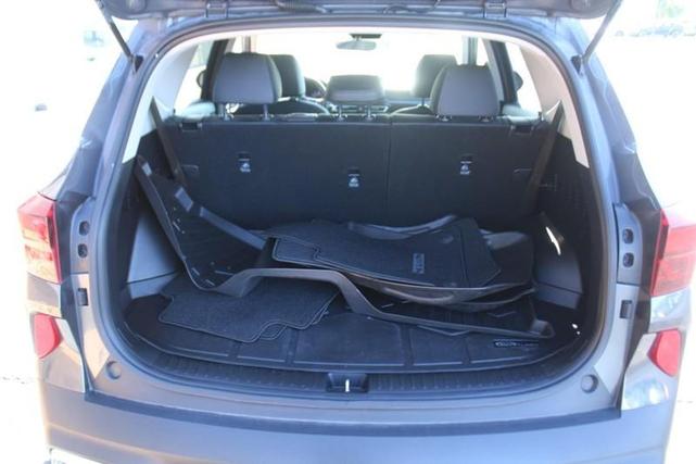 Photo of 2023 Gravity Gray Kia Seltos