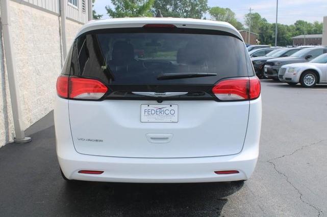 Photo of 2022 Bright White Clearcoat Chrysler Voyager