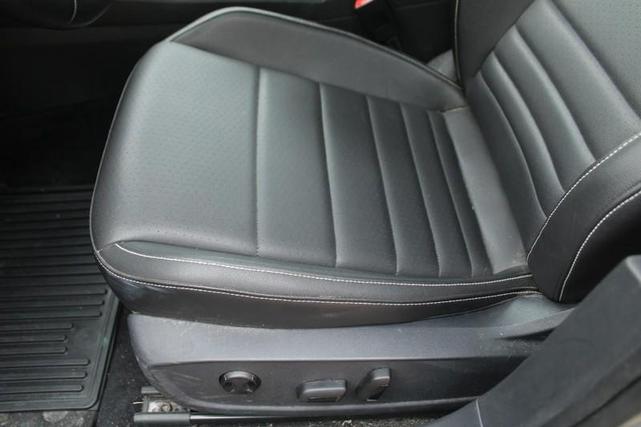 Photo of 2022 Pyrite Silver Metallic Volkswagen Jetta