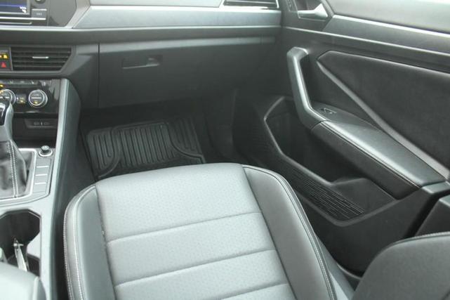 Photo of 2022 Pyrite Silver Metallic Volkswagen Jetta