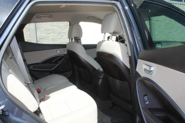 Photo of 2017 Marlin Blue Hyundai Santa Fe Sport