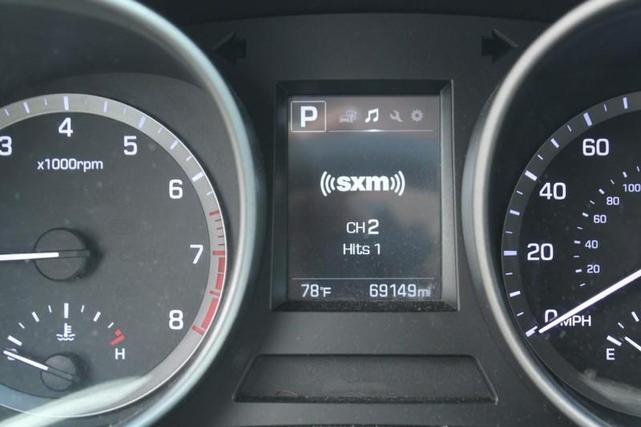Photo of 2017 Marlin Blue Hyundai Santa Fe Sport