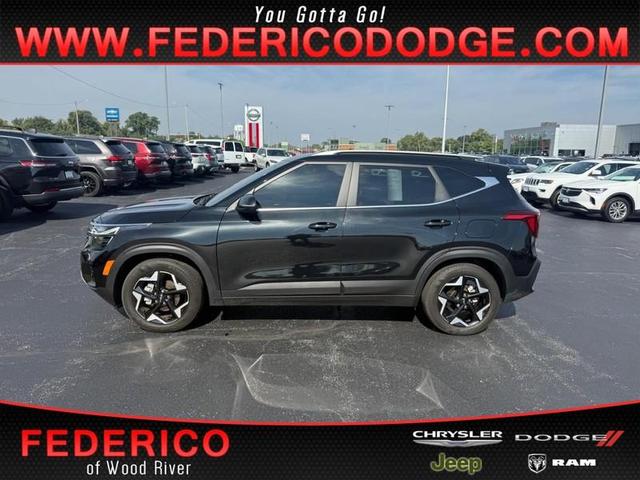 Photo of 2024 Fusion Orange Kia Seltos