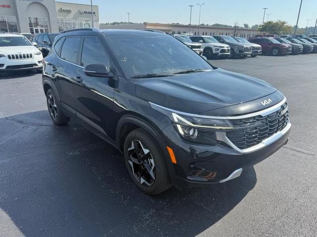 Photo of 2024 Fusion Orange Kia Seltos