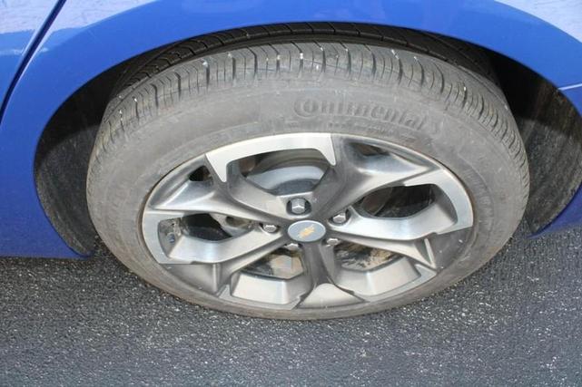 Photo of 2023 Riverside Blue Metallic Chevrolet Malibu