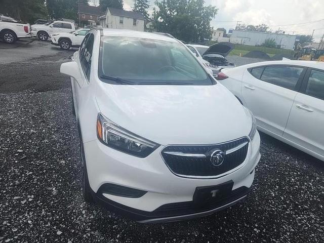 Photo of 2021 Summit White / White Buick Encore