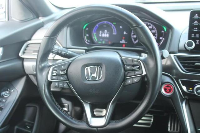 Photo of 2022 Platinum White Pearl Honda Accord Hybrid