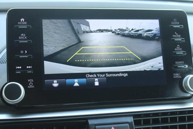 Photo of 2022 Platinum White Pearl Honda Accord Hybrid