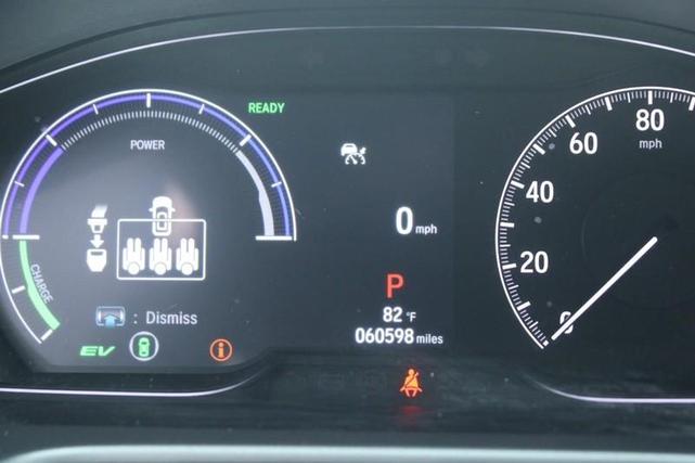 Photo of 2022 Platinum White Pearl Honda Accord Hybrid