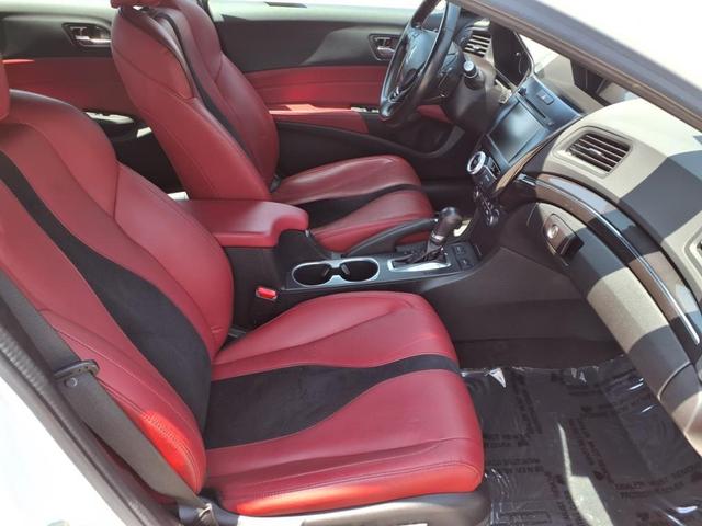 Photo of 2022 White Acura ILX