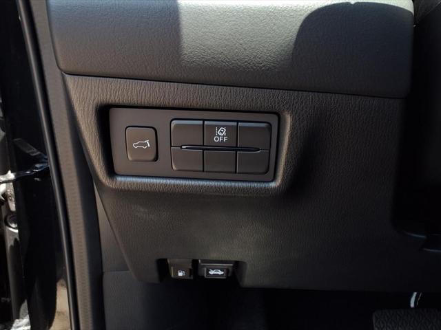 Photo of 2023 Jet Black Mica Mazda CX-5