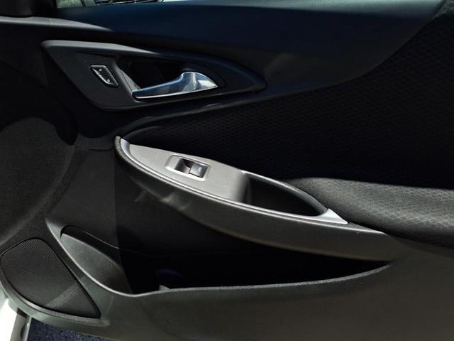 Photo of 2023 Summit White Chevrolet Malibu