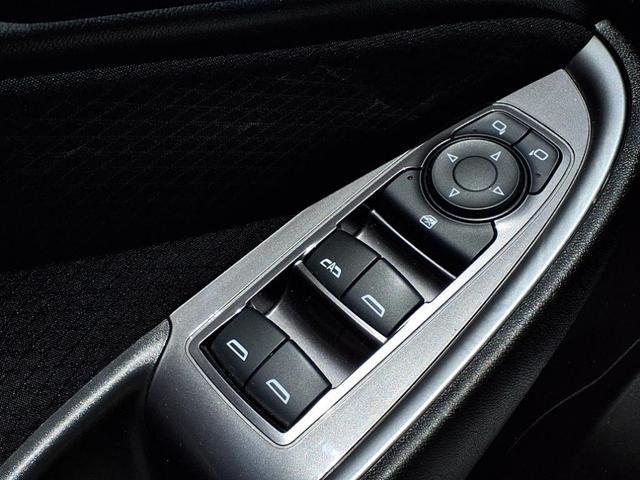 Photo of 2023 Summit White Chevrolet Malibu