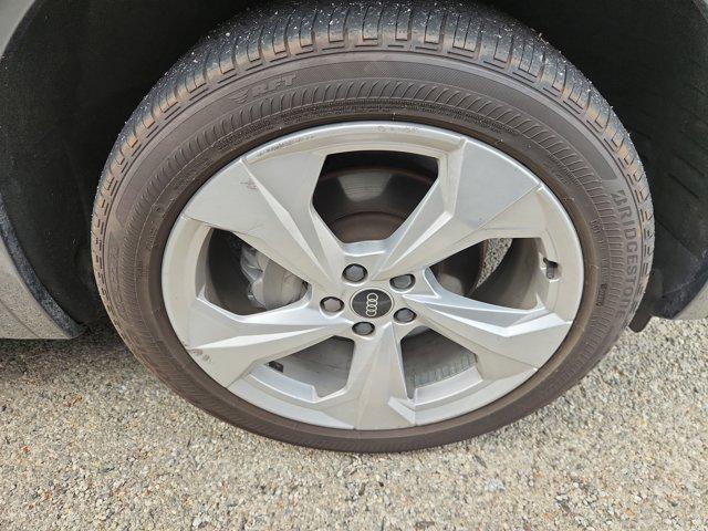 Photo of 2021 Daytona Gray Pearl Audi Q5