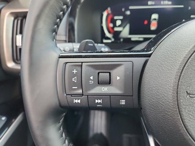 Photo of 2025 Scarlet Ember Tintcoat Nissan Pathfinder