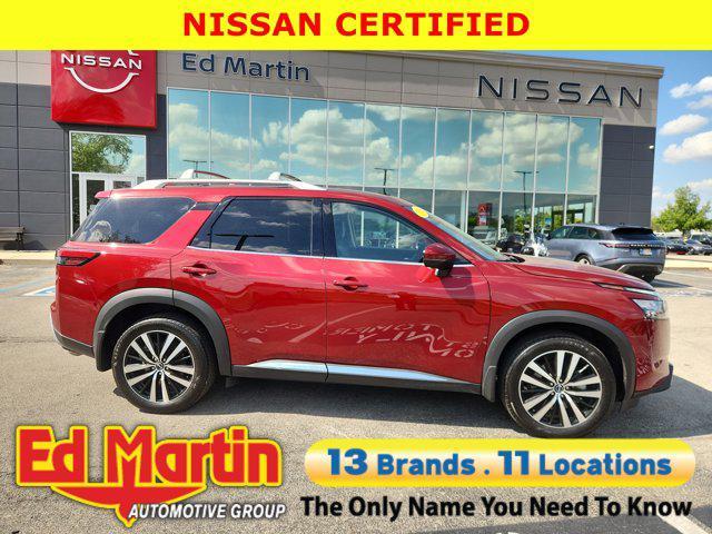 Photo of 2025 Scarlet Ember Tintcoat Nissan Pathfinder