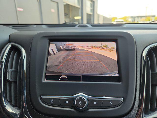 Photo of 2022 Mosaic Black Metallic Chevrolet Equinox