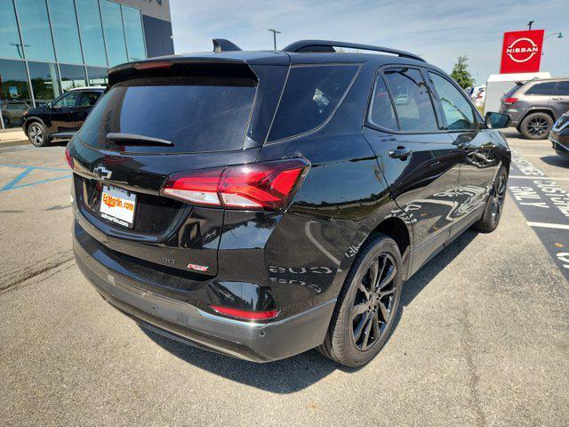 Photo of 2022 Mosaic Black Metallic Chevrolet Equinox