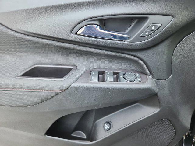 Photo of 2022 Mosaic Black Metallic Chevrolet Equinox