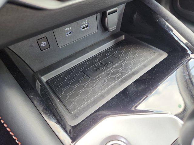 Photo of 2025 Pearl White Tricoat Nissan Altima