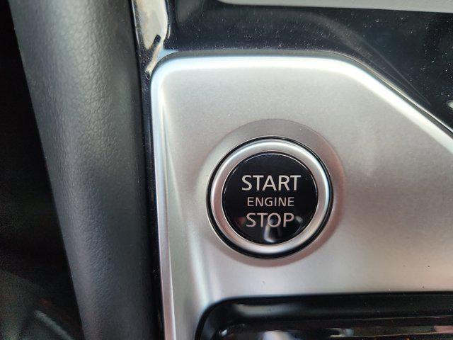 Photo of 2025 Pearl White Tricoat Nissan Altima