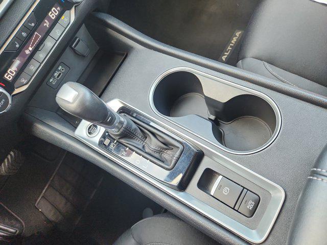 Photo of 2019 Gun Metallic Nissan Altima