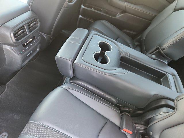 Photo of 2023 Platinum White Pearl Honda Pilot