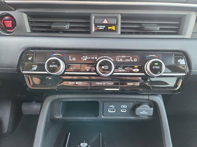 Photo of 2023 Platinum White Pearl Honda Pilot