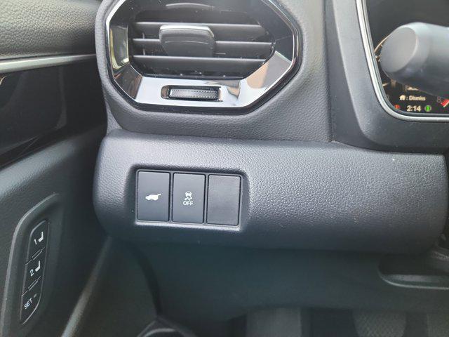 Photo of 2023 Platinum White Pearl Honda Pilot
