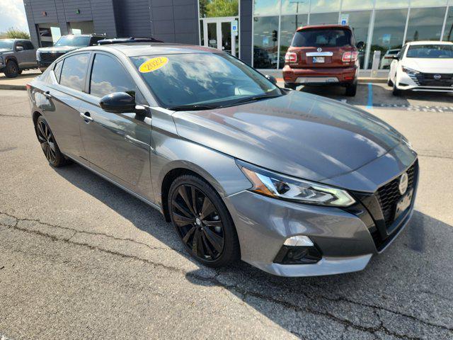 Photo of 2022 Gun Metallic Nissan Altima