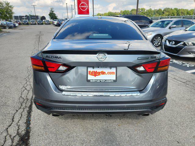 Photo of 2022 Gun Metallic Nissan Altima