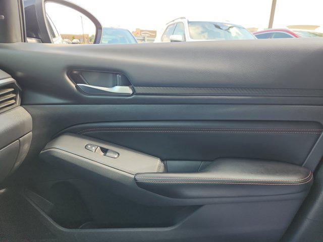 Photo of 2022 Gun Metallic Nissan Altima