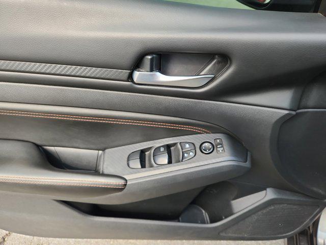 Photo of 2022 Gun Metallic Nissan Altima