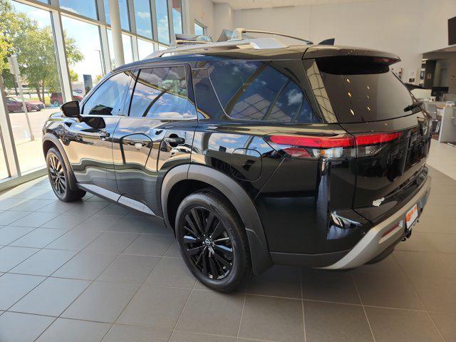 Photo of 2025 Super Black Nissan Pathfinder